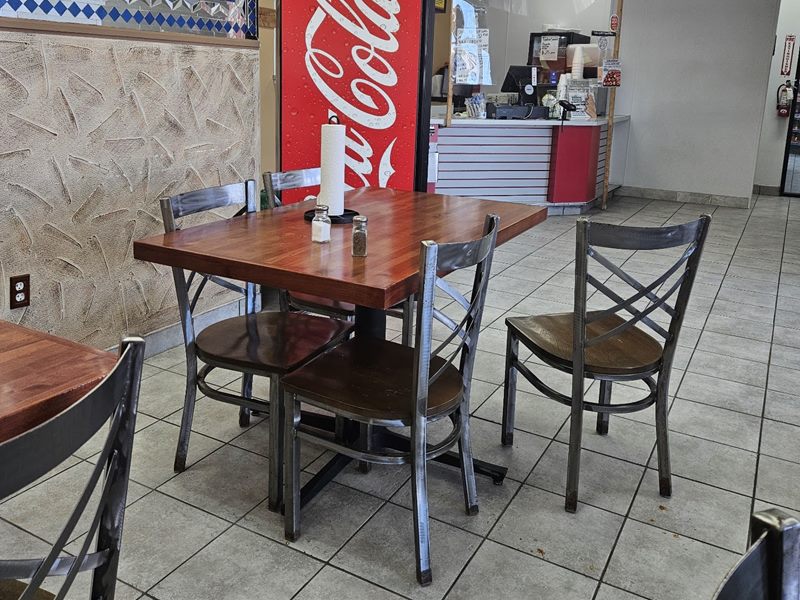 Tucker's Grill & Taqueria interior