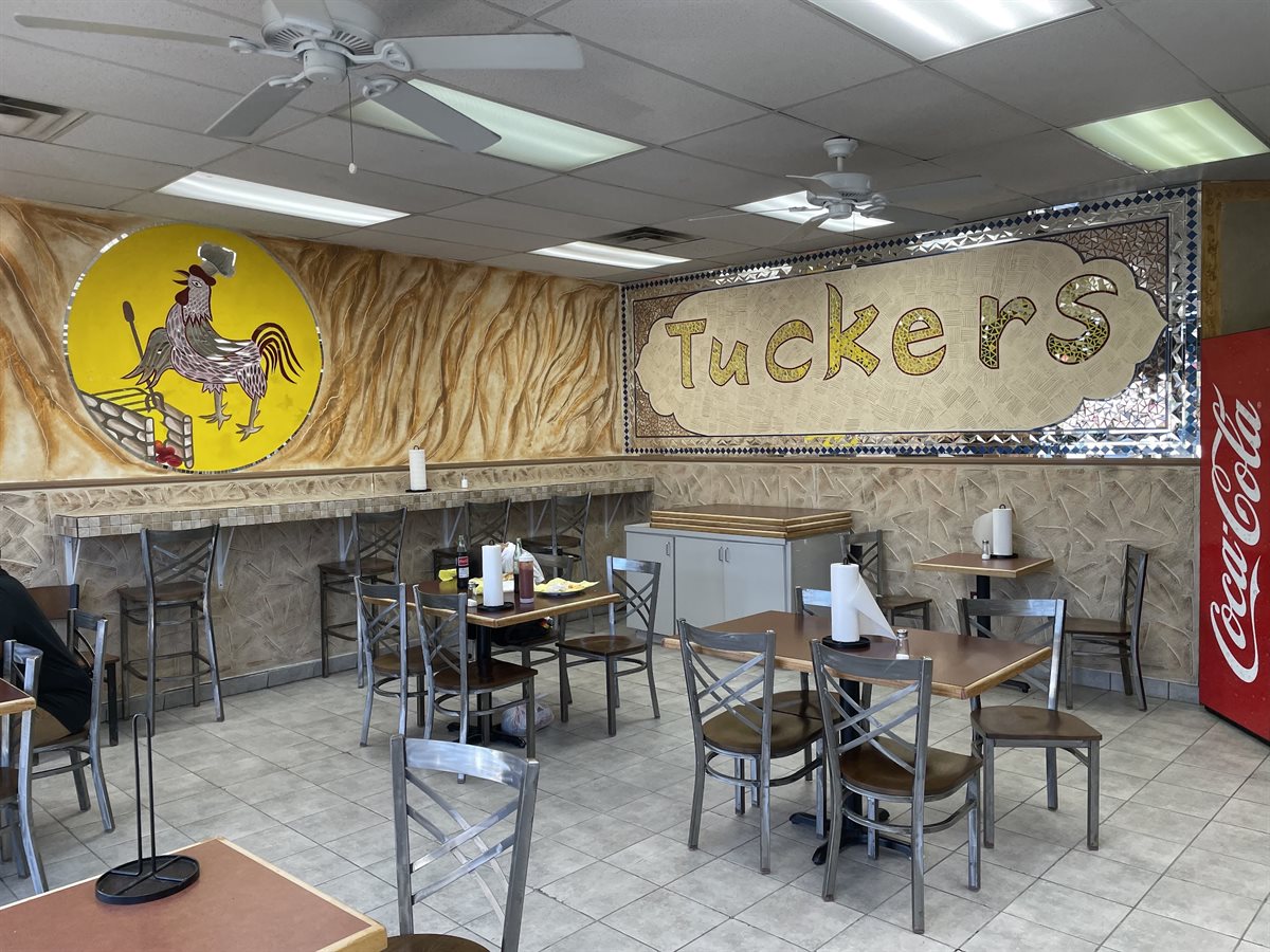 Tucker's Grill & Taqueria
